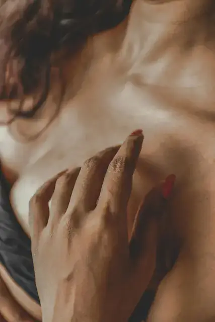 Saanvi Kapoor — Bangalore escort photo 2